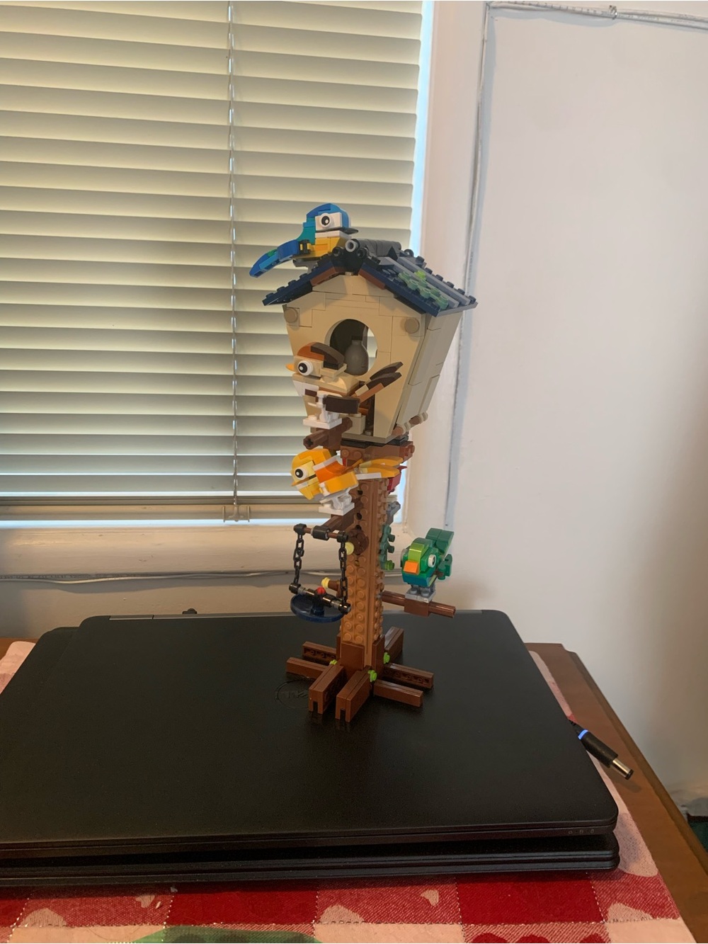Lego Birdhouse Playset with Blue, Yellow, Green, Brown Pieces
